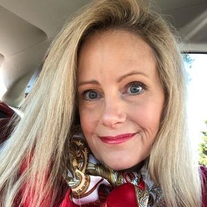 Meet your Posher, Jjennifer